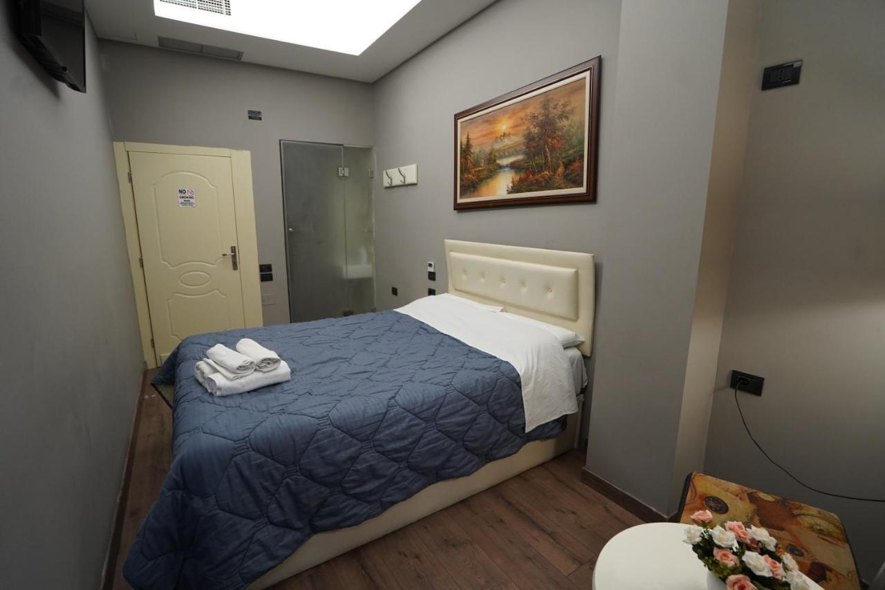 Driti Hotel Tirana Albania Esterno foto