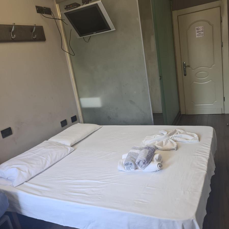 Driti Hotel Tirana Albania Esterno foto