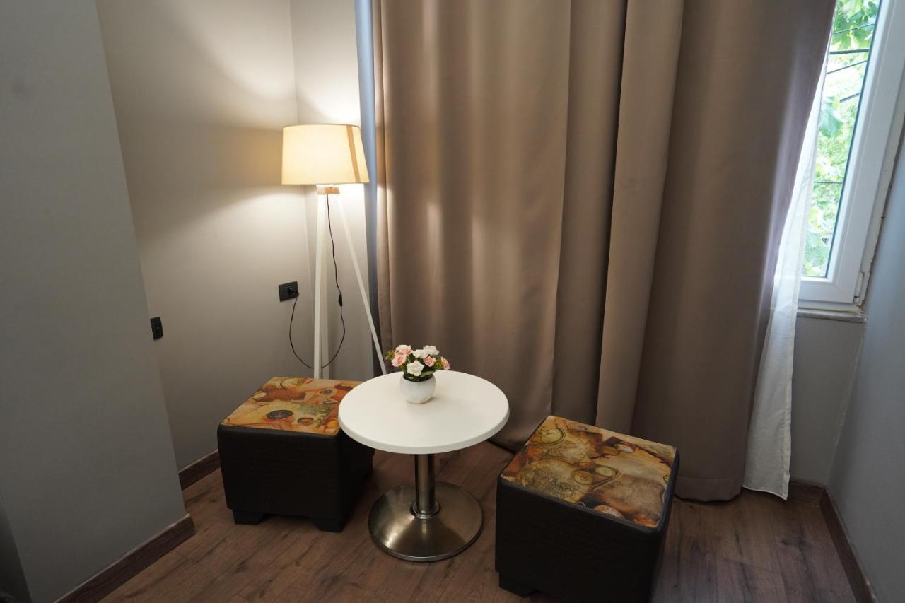 Driti Hotel Tirana Albania Esterno foto