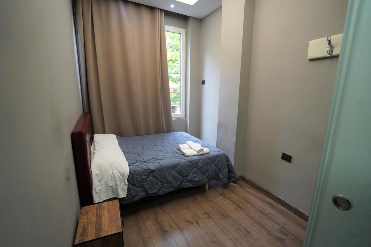 Driti Hotel Tirana Albania Esterno foto