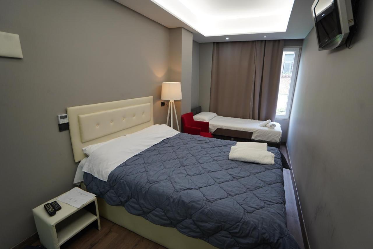 Driti Hotel Tirana Albania Esterno foto