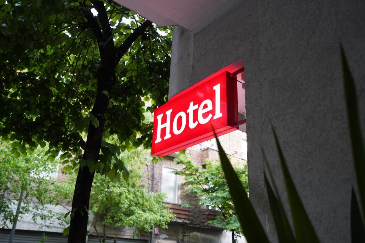 Driti Hotel Tirana Albania Esterno foto