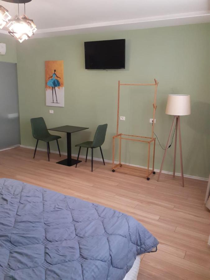 Driti Hotel Tirana Albania Esterno foto