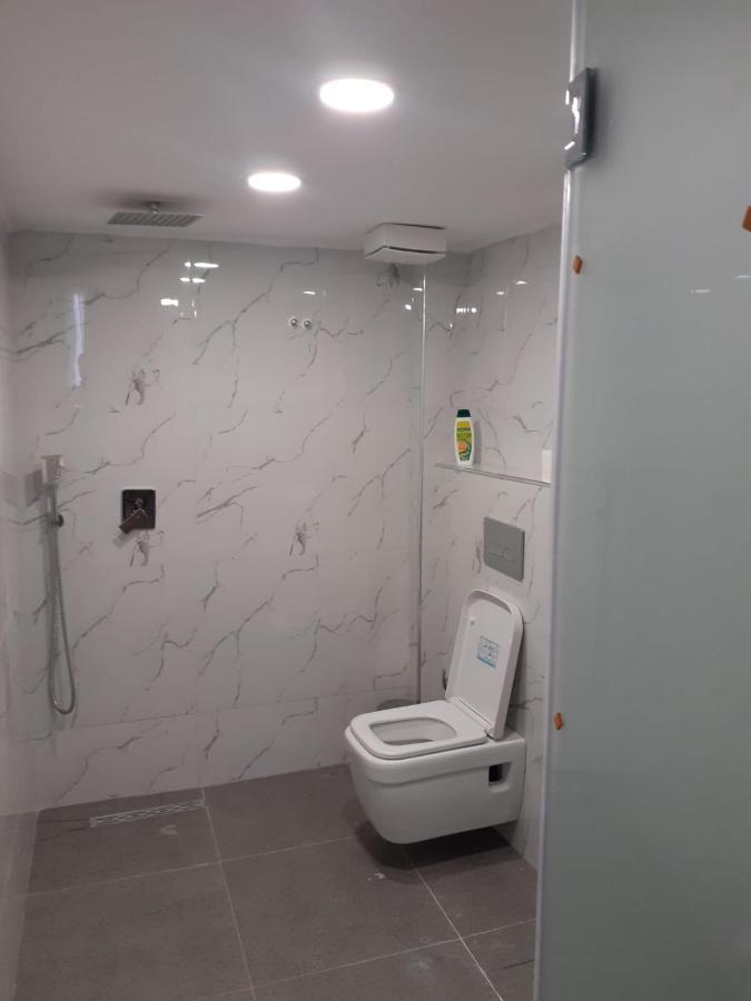 Driti Hotel Tirana Albania Esterno foto