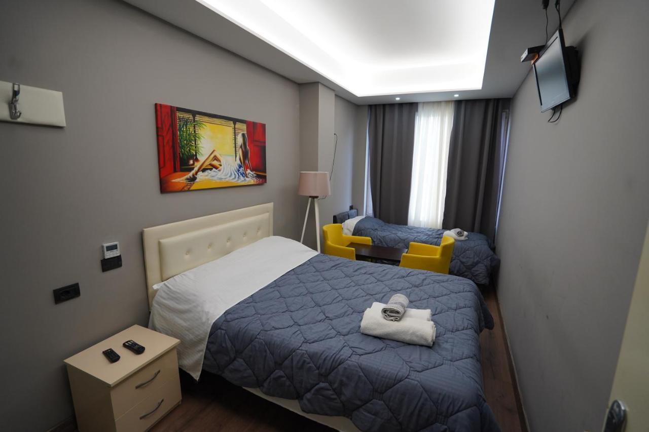 Driti Hotel Tirana Albania Esterno foto