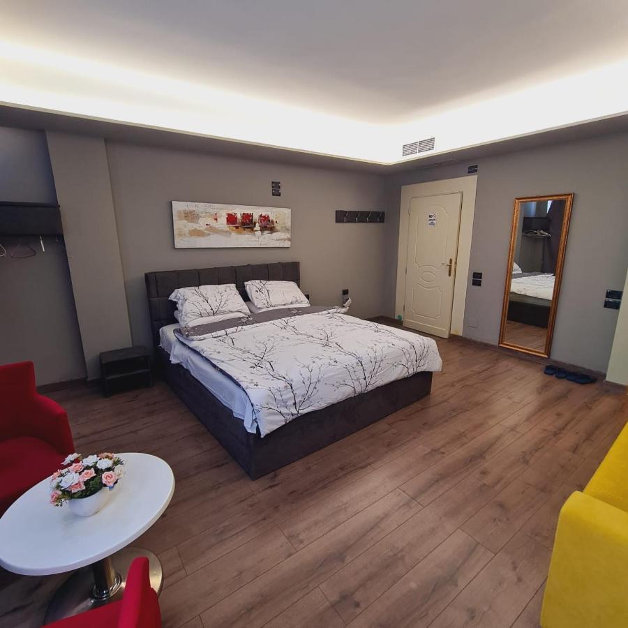 Driti Hotel Tirana Albania Esterno foto